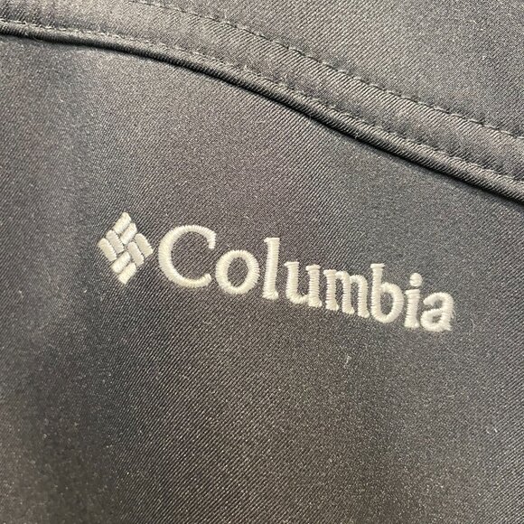 Columbia Men’s Softshell Jacket with Hood – Omni-Shield | Size Large | Black - Picture 4 of 6